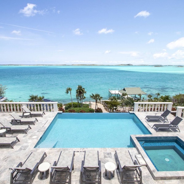 Oceanfront Villa with Commanding Views of Elizabeth Harbour