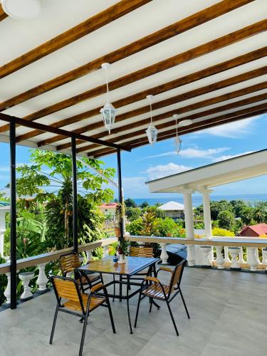 Oceanic View Lodges