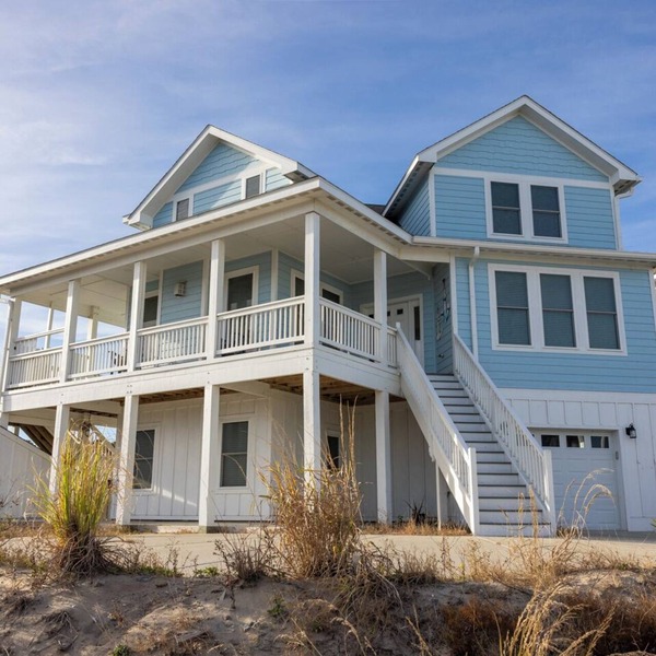 Oceanside 7min walk2beach,6BR,Pool,HotTub,Foosball