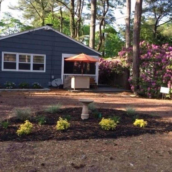 Oceanside Cozy Cottage 2 Blocks to Beach! Family & Dog Friendly! All Amenities!