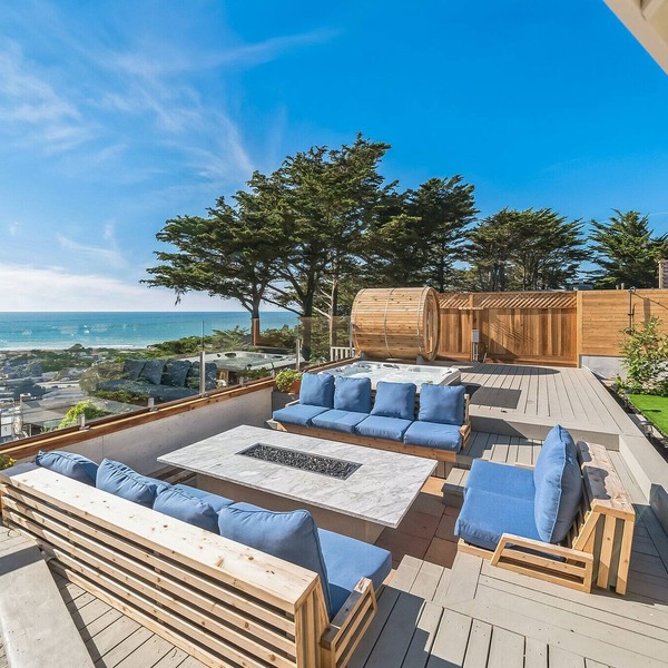 Oceanview Coastal Retreat Sauna, Hot Tub & Fire Pit STR Permit Number: 14614430