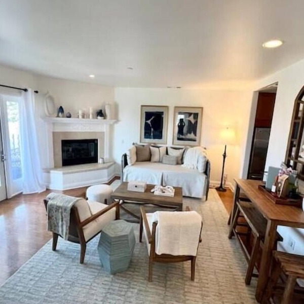 Oceanview Luxury Summerland Beach Condo B above Wine Tasting Room- walk to beach