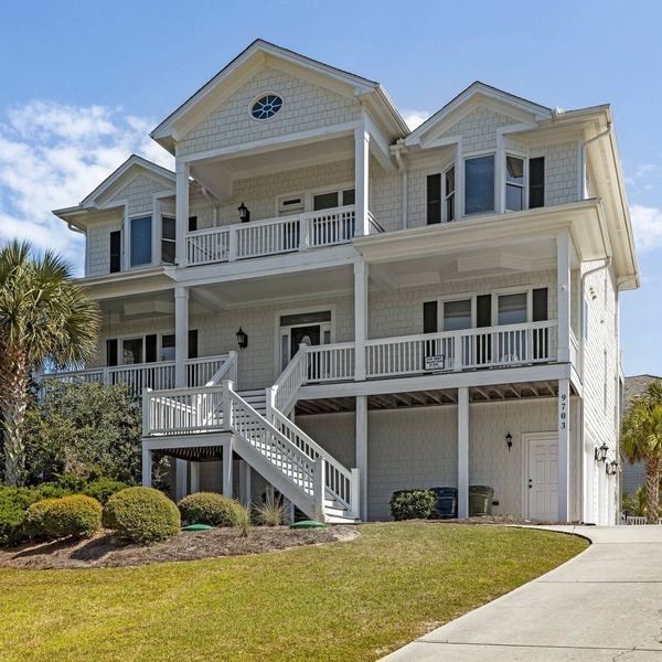 Oceanview with elevator, private pool, golf cart, in Dolphin Ridge community