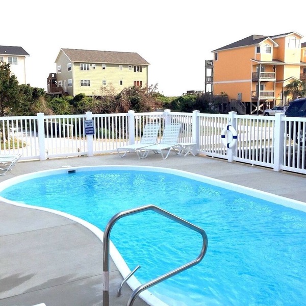 OCEANVIEWS, 2nd row, low traffic area, private pool/volleyball ct!