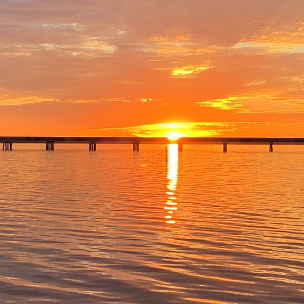 Ochlockonee Bay Waterfront Home 200 ft pier 1st floor over looking the bay