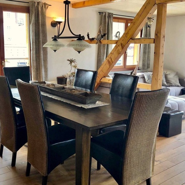 Offene Ferienwohnung, Grosse Panorama-terrasse in Einem Kleinen Ruhigen Bergdorf