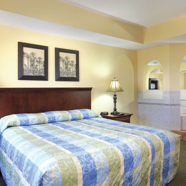 OFFICIAL LISTING | Wyndham - Sea Gardens Studio w/Pool, Beach, Attractions!