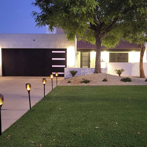 Old downtown Litchfield Park walk to 5 restaurants/bars! Close to attractions