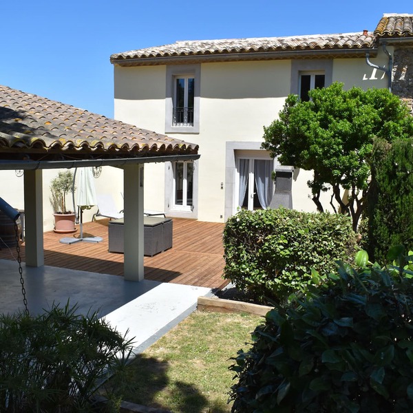 Olive Tree, Superb gîte, Heated Pool near Carcassonne, overlooking Canal du Midi