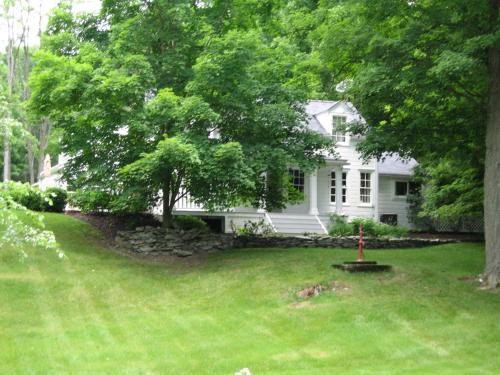 Omega Special, 1860s farm house 7 acres