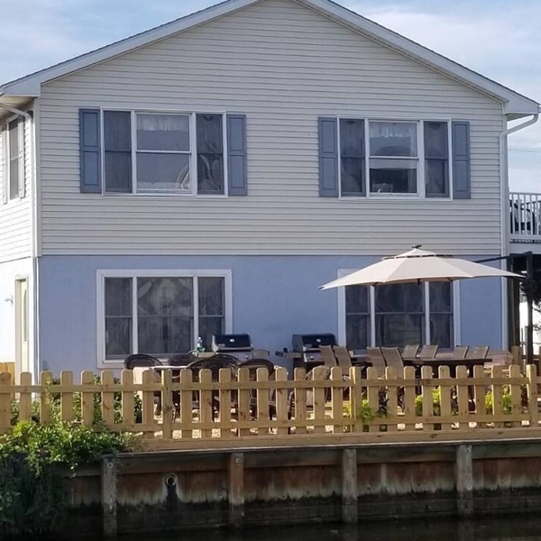 One Block to Beach, No steps to enter, Waterfront Decks