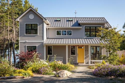 Orcas Beach Cottage
