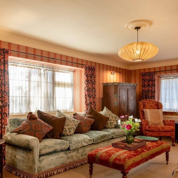 Osier Manor - Seven Bedroom Villa, Sleeps 14