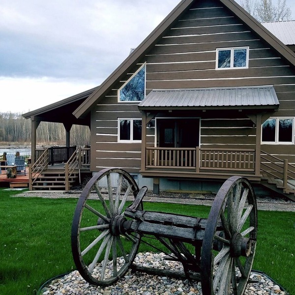 Osprey Riverfront Cabin