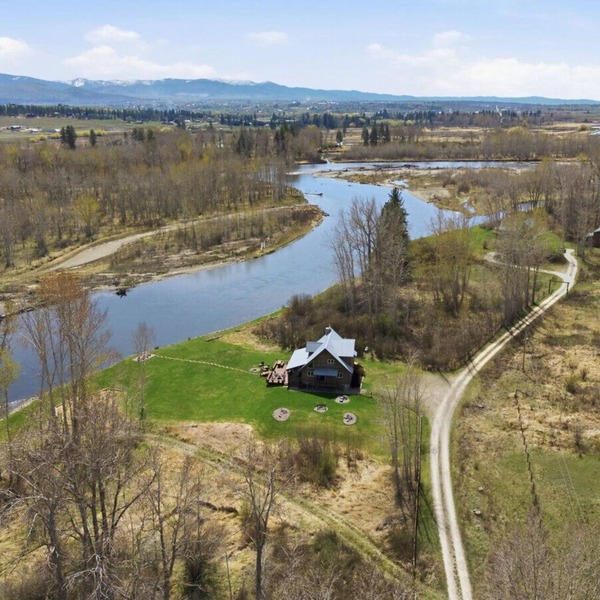 Osprey Riverfront Cabin