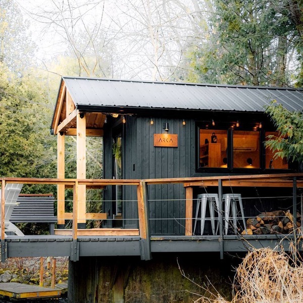 Outstanding Tiny House with Stunning Forest Sights in Acton, Ontario
