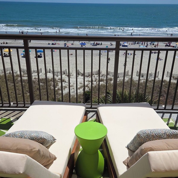 Over-sized Luxury Balcony with teak loungers! Modern Style in the Golden Mile