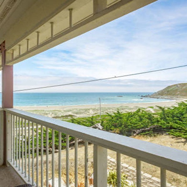 Pacifica Beach Hotel
