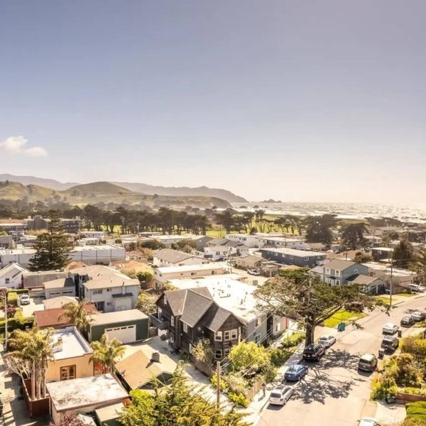 Pacifica Storybook Beach House, 2 blocks from beach, pier and golf, 10 min to SF