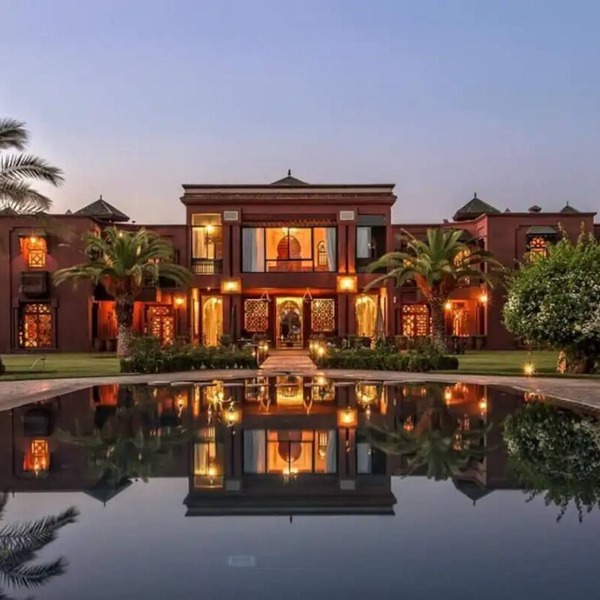 Palace 'Constantine', 13 suites, Ourika road