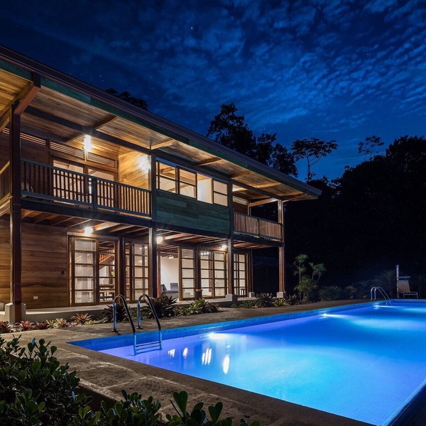 Panorama Verde – 3BR Luxury Villa Infinity Pool, A/C & Trails
