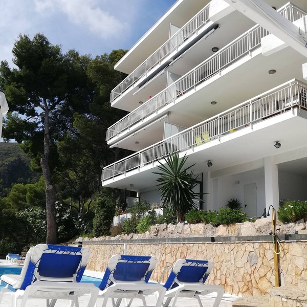 PANORAMIC 4 APARTMENTS Castelldefels/POOL AND SEA VIEWS