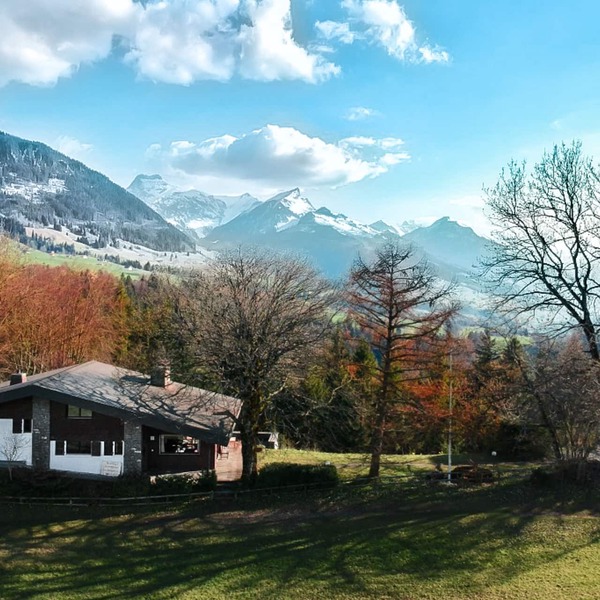 Panoramic 6BR Chalet near Interlaken & Lake Thun (Bernese Oberland)