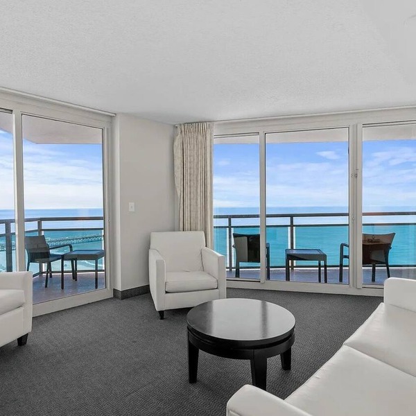 Panoramic Oceanfront Condo on 7th Floor
