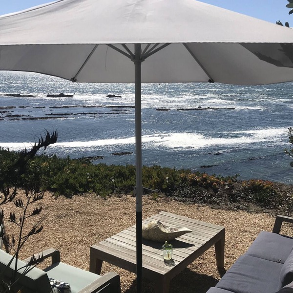 PANORAMIC OCEANFRONT PROPERTY ~ SEA GLASS COTTAGE!