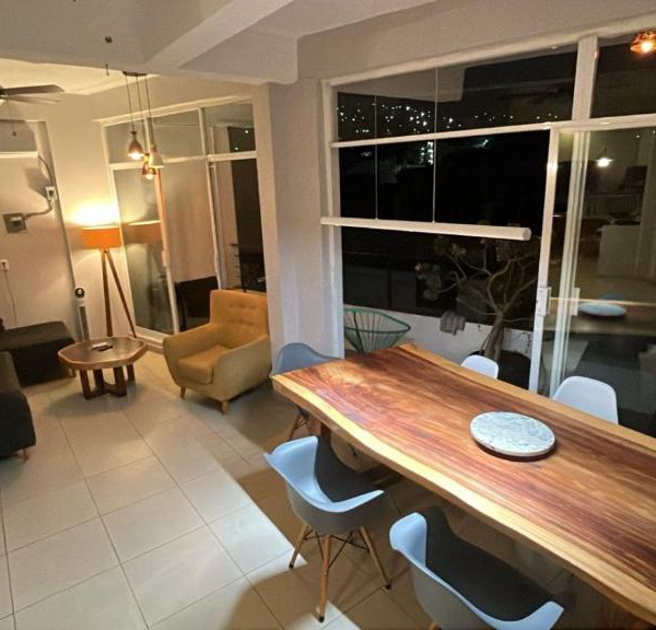 Panoramic Paradise 5 min to downtown and beach