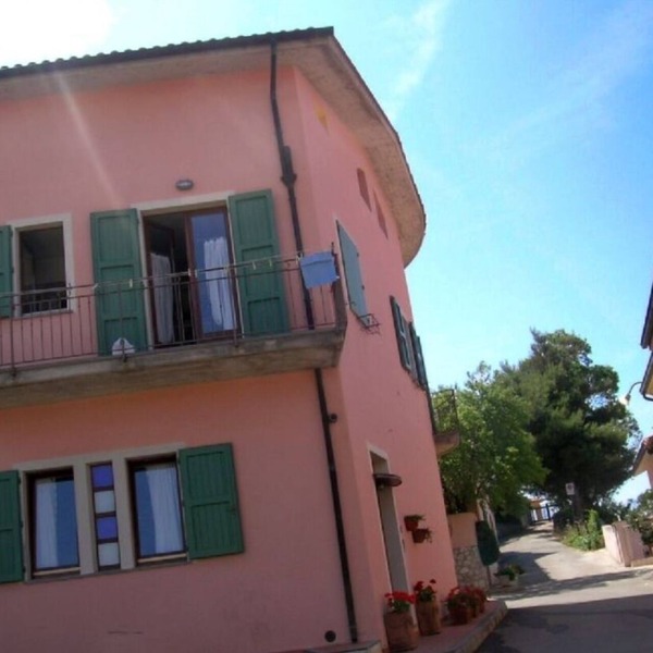 Panoramic views House, elegant and spacious, near to the Capoliveri center.