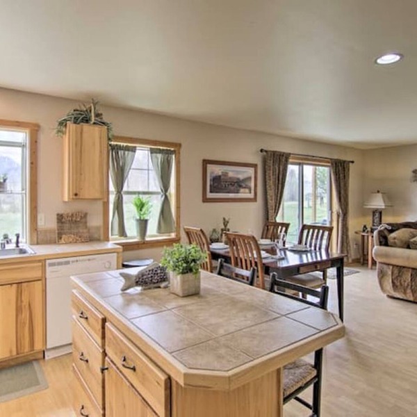 Paradise Found Condo with Stunning Mountain Views located in Paradise Valley, MT