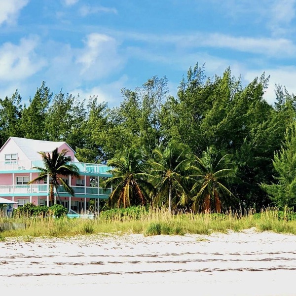 Paradiso Oasis - Beautiful Beachfront Oasis on Secluded Island in the Bahamas!