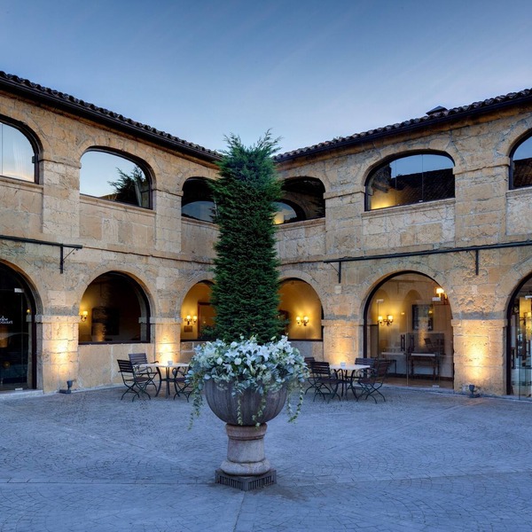 Parador De Cangas De Onis