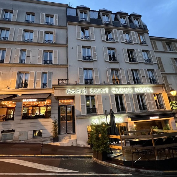 Paris Saint-Cloud Hôtel