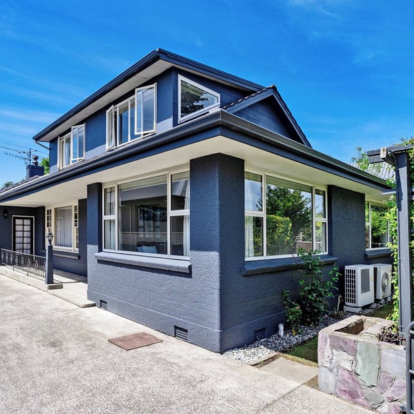 Park View - Spacious inner City Home - 4 bedrooms