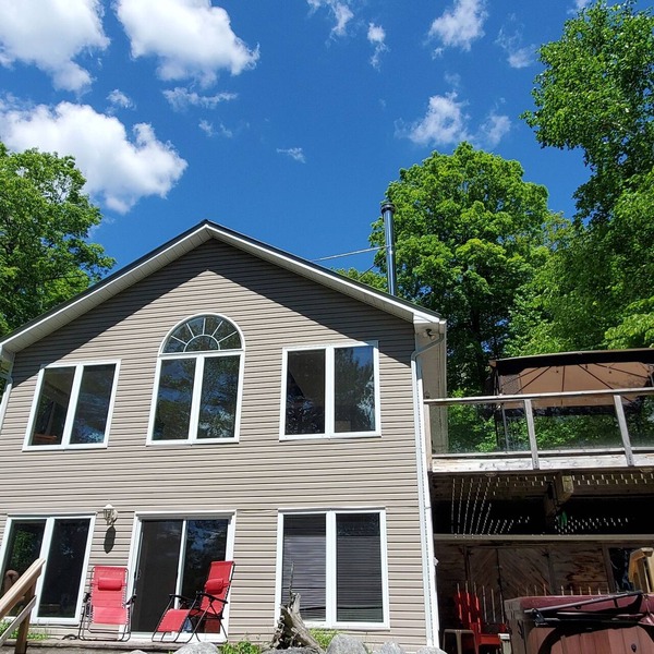 Patterson Lake - Lakeview Cottage - Waterfront!