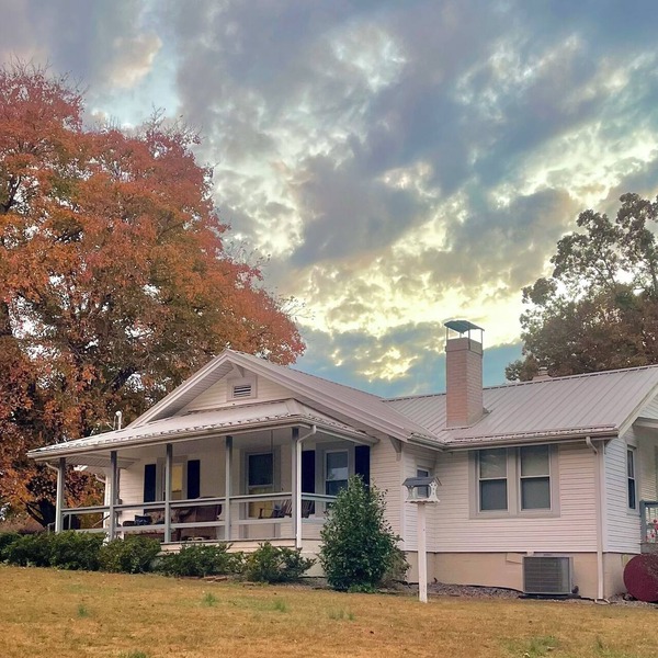 Peaceful and Private Cottage with 2-Bedrooms