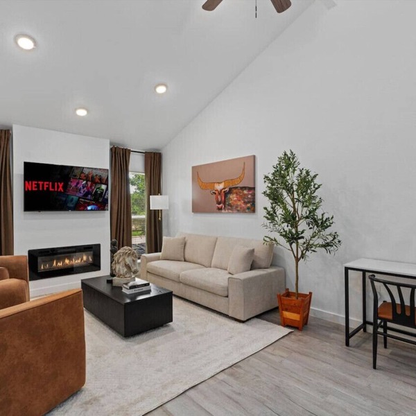 Peaceful Austin Hideaway with Luxe Comfort, Patio & Fireplace