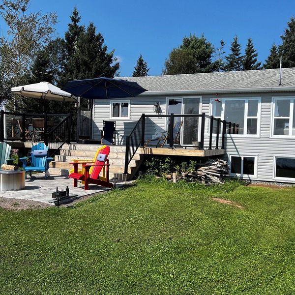 Peaceful beachfront Harrington Hideout close to 4 golf courses and Ski Wentworth
