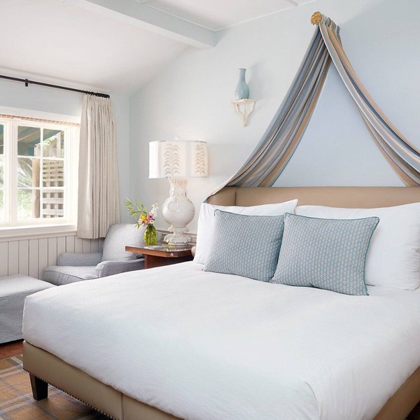 Peaceful Lakefront Escape, Fitness Classes, Pools & Sauna