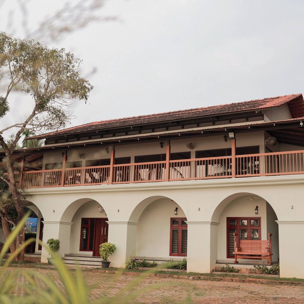 Peaceful Lakeside Retreat – Private 2 Bedroom Pool Villa