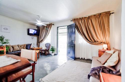 Peaceful luxurious fully-equipped home