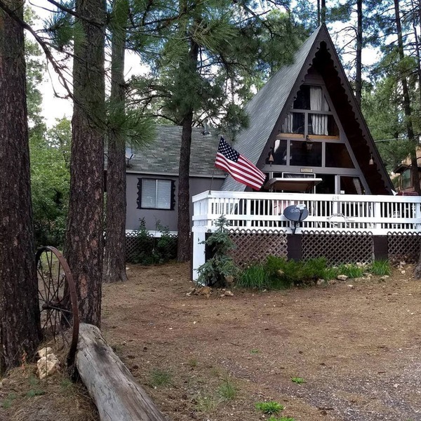 Peaceful Mountain Cottage near Humphrey's Peak in Flagstaff, Arizona
