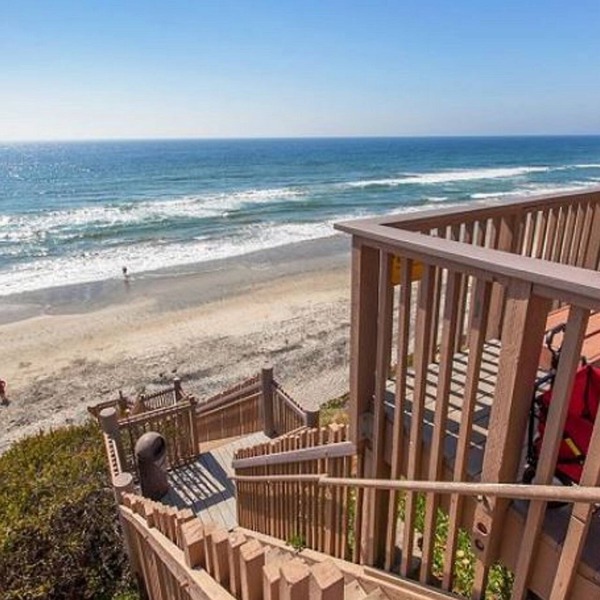 Peaceful Seaside Condo In Seabluffe, Leucadia. 1 Minute Walk To Private Beach.