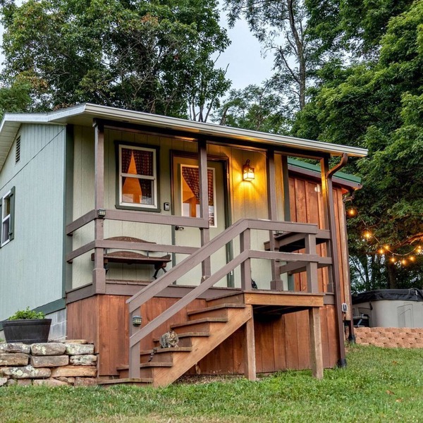 Peaceful Tiny House in the Mountains near Seneca Rocks, West Virginia