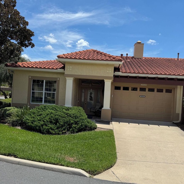 Peaceful Villa in lovely Lady Lake - The Villages Spanish Springs!