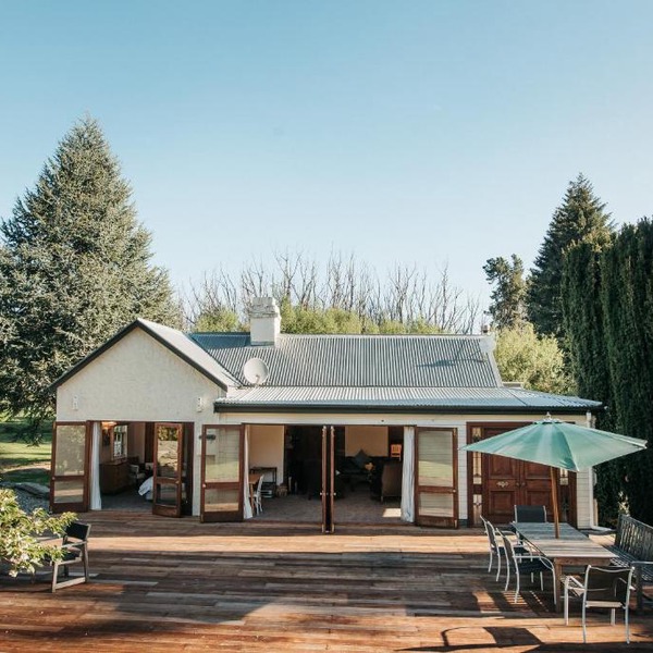 Pear Tree Cottage l Country Luxury l Hot Tub l 15 Guests