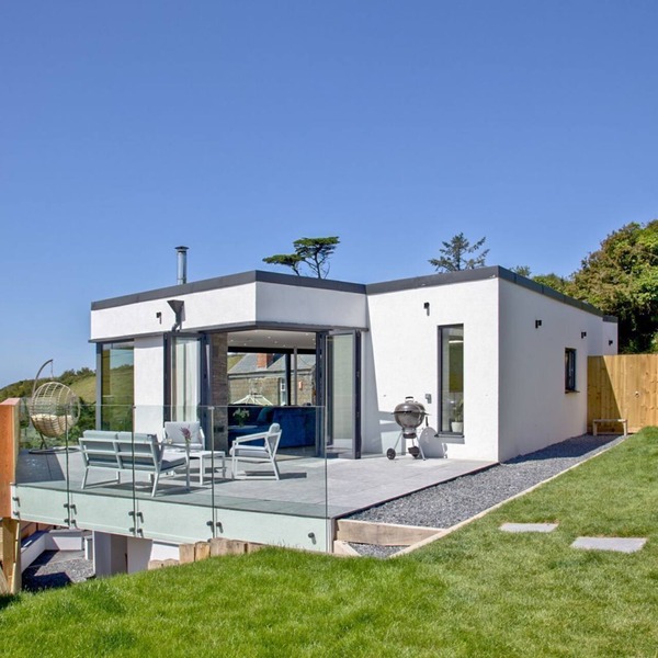 Pebble Shore - Four Bedroom Villa, Sleeps 8