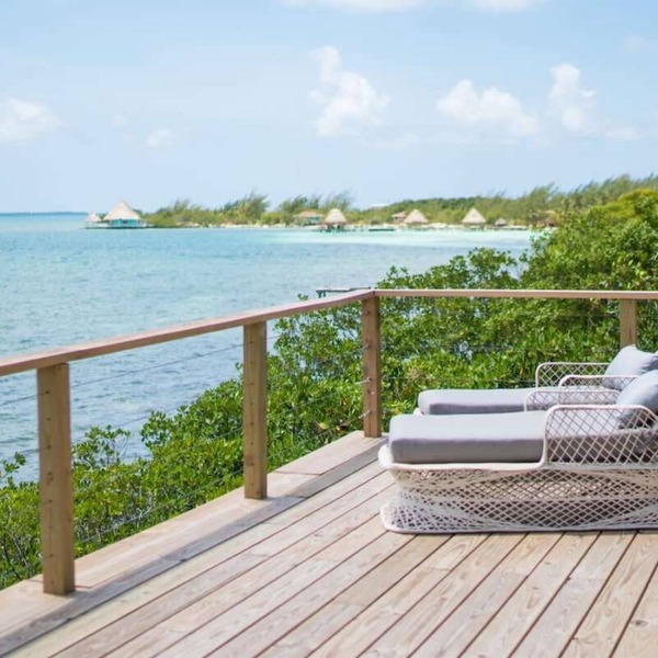 Penthouse Oceanfront Cabana